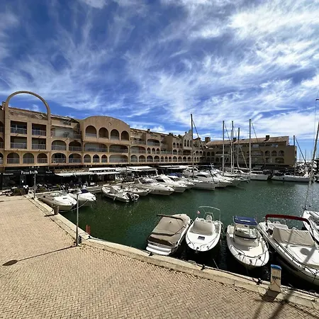 Apartment Hyedhi Pour 4 Personnes Avec Vue Sur Le Port D'hyeres *