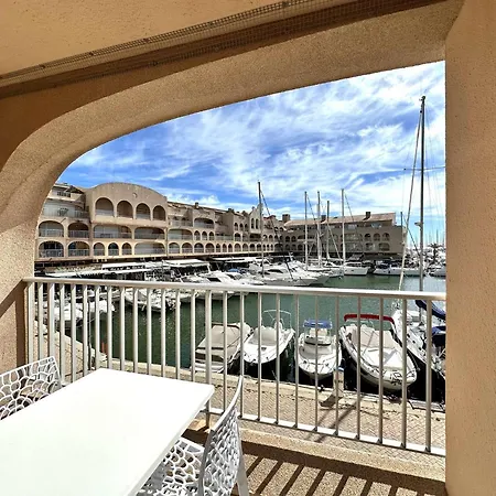 Hyedhi Pour 4 Personnes Avec Vue Sur Le Port D'hyeres * Hyeres